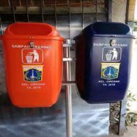 Tong Sampah Pilah Dua